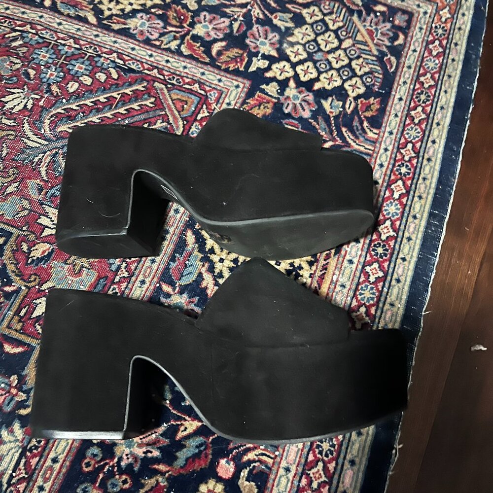 Larroude Black Platform Slide Sandals